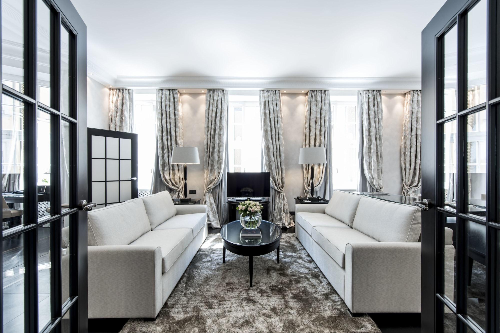 โรงแรมไบเออริเชอร์โฮฟ มิวนิก ภายนอก รูปภาพ Interior design