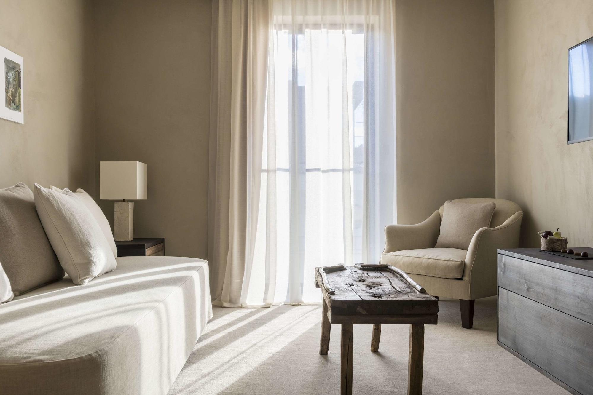 โรงแรมไบเออริเชอร์โฮฟ มิวนิก ภายนอก รูปภาพ A room at the hotel