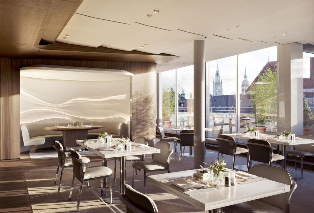 โรงแรมไบเออริเชอร์โฮฟ มิวนิก ภายนอก รูปภาพ Restaurant